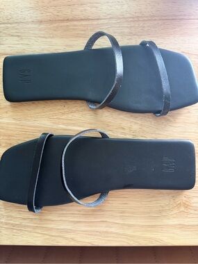 GAP Black Minimalist Double Strap Slide Sandals Size 9